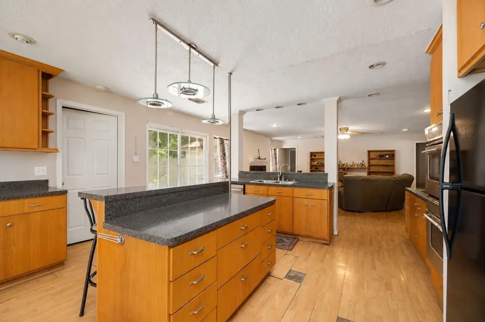 1103 Pecan Circle Seabrook, TX 77586