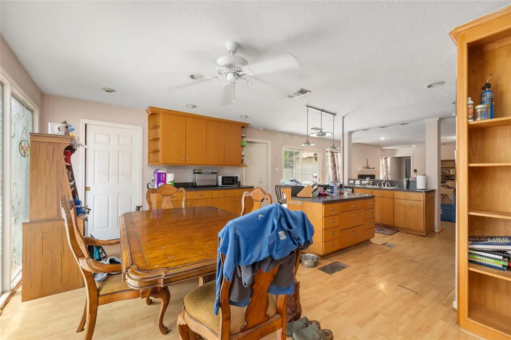 1103 Pecan Circle Seabrook, TX 77586