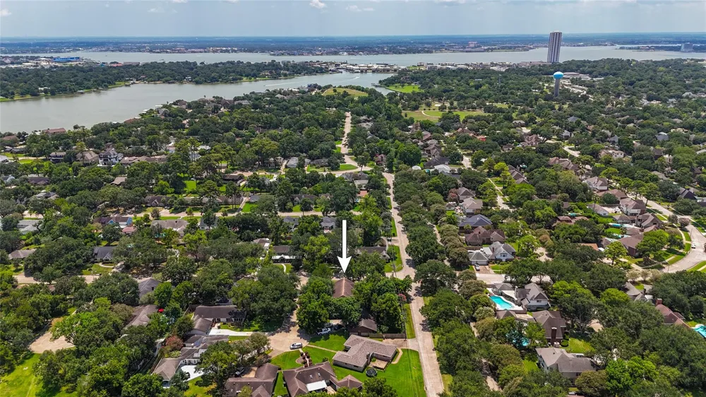 1103 Pecan Circle Seabrook, TX 77586