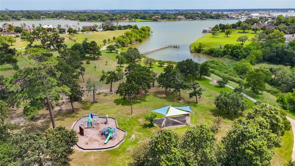 1103 Pecan Circle Seabrook, TX 77586