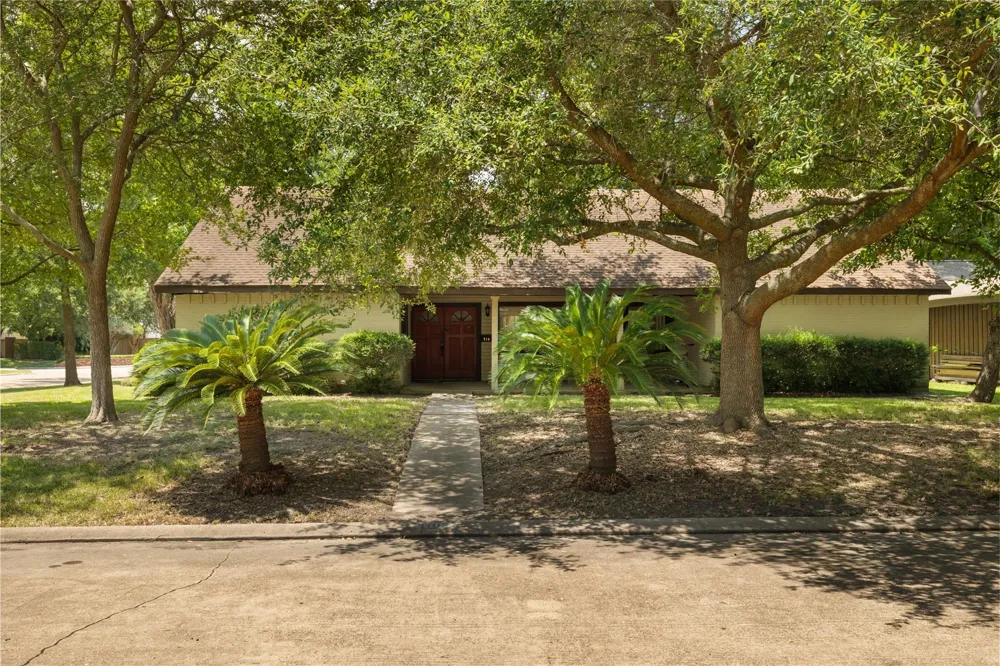 1103 Pecan Circle Seabrook, TX 77586