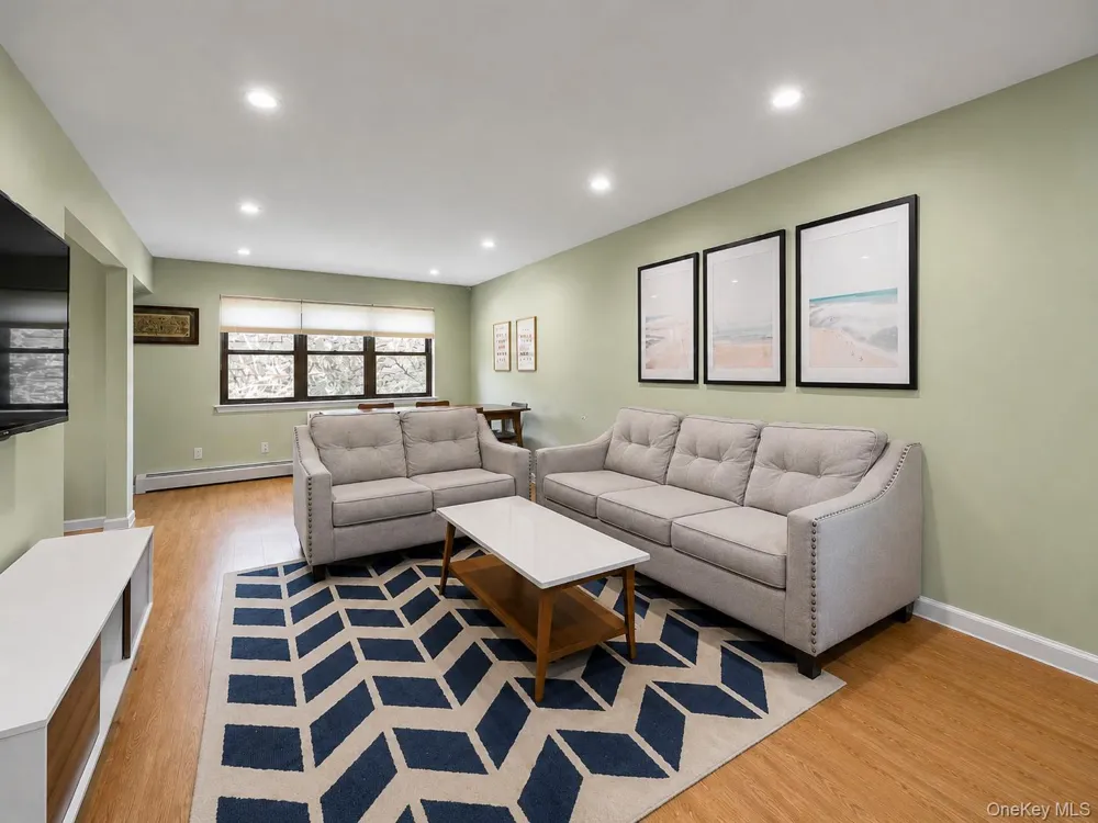 6138 233rd Street #24 Oakland Gardens, NY 11364