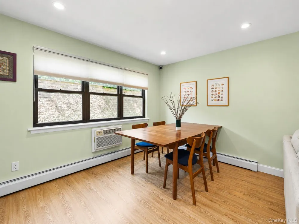 6138 233rd Street #24 Oakland Gardens, NY 11364