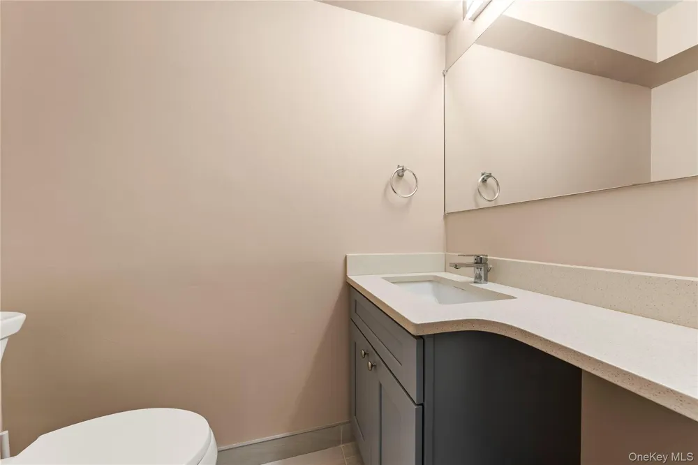 6138 233rd Street #24 Oakland Gardens, NY 11364