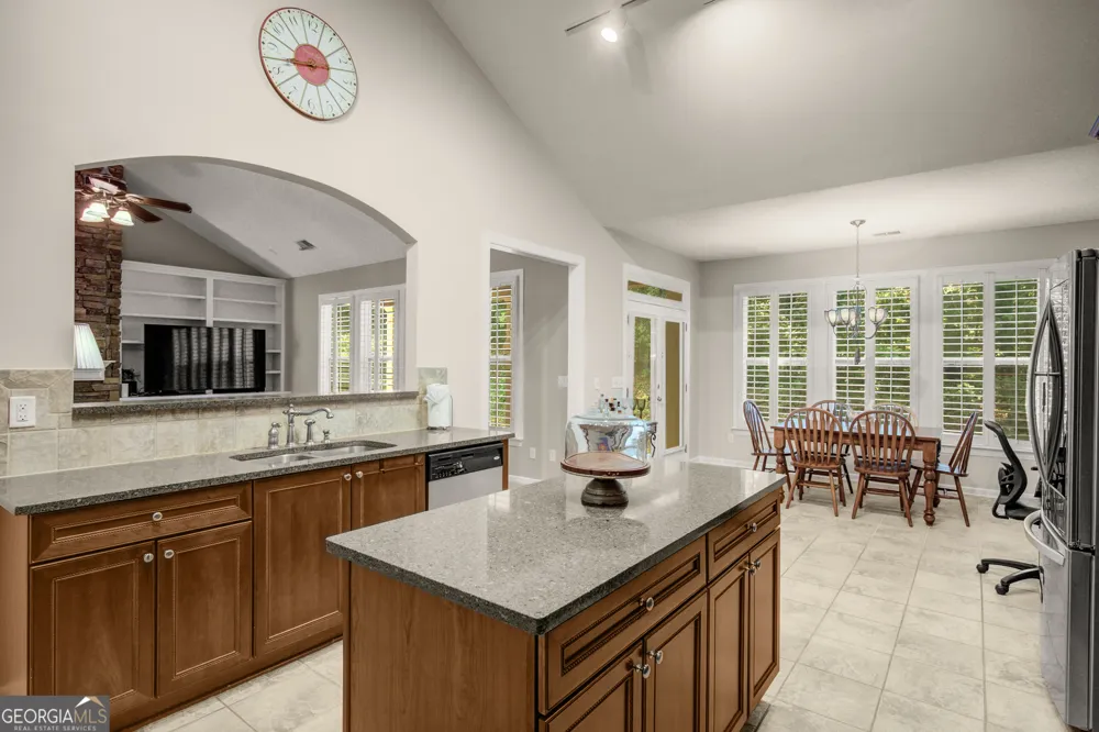 5 Renwick DR Senoia, GA 30276