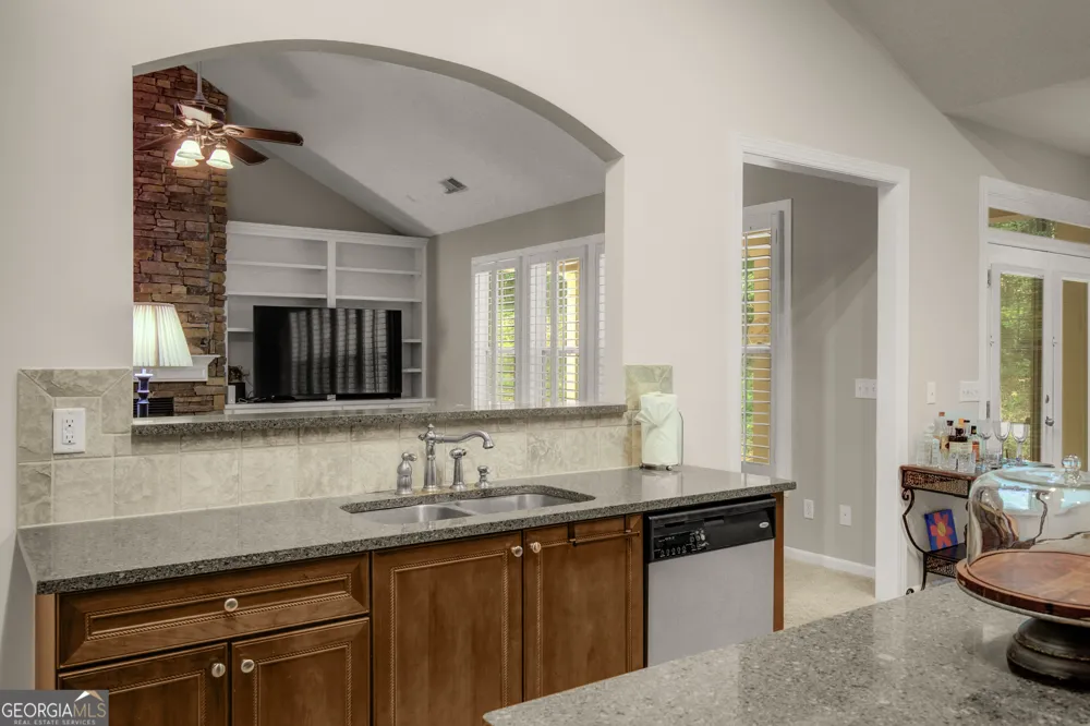 5 Renwick DR Senoia, GA 30276