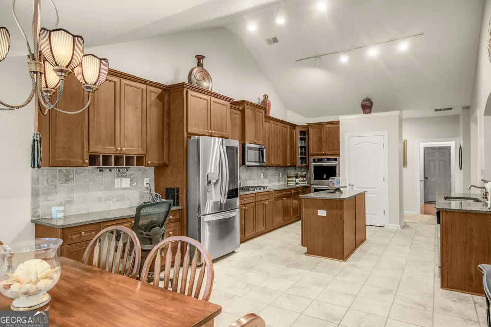 5 Renwick DR Senoia, GA 30276