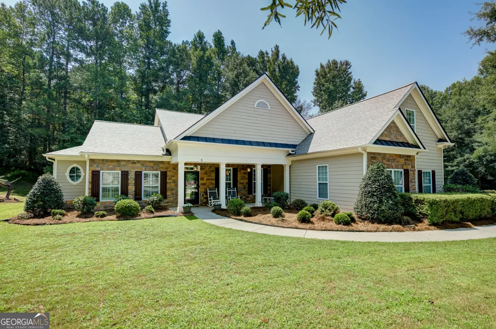 5 Renwick DR Senoia, GA 30276