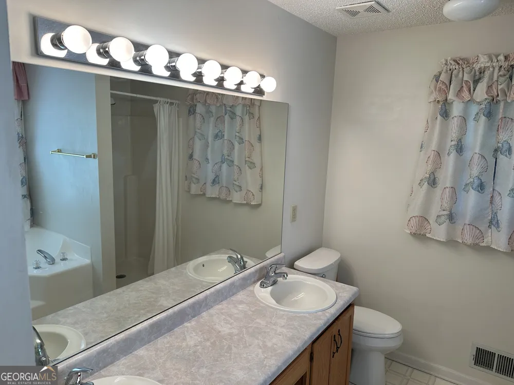400 Lambeth DR Hiram, GA 30141