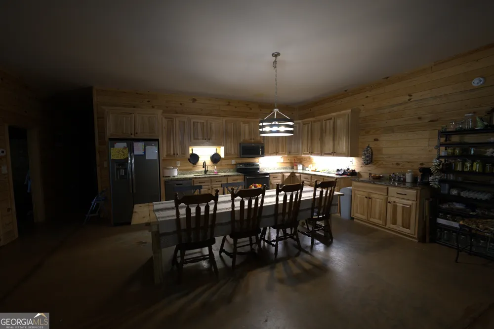 2170 Fork Creek RD Bowman, GA 30624
