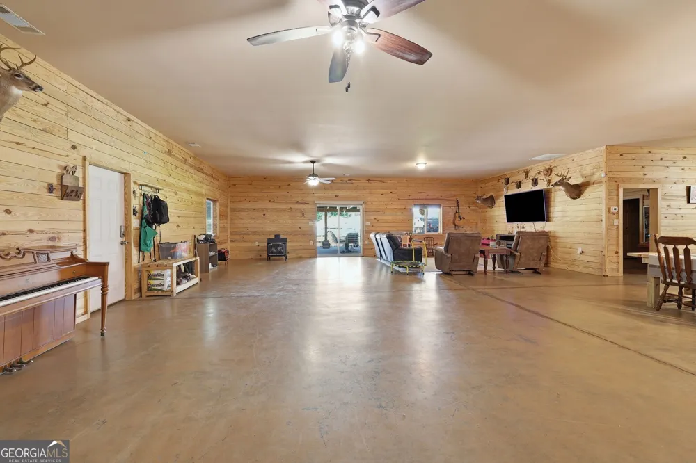 2170 Fork Creek RD Bowman, GA 30624