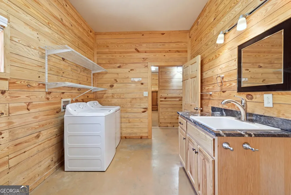 2170 Fork Creek RD Bowman, GA 30624