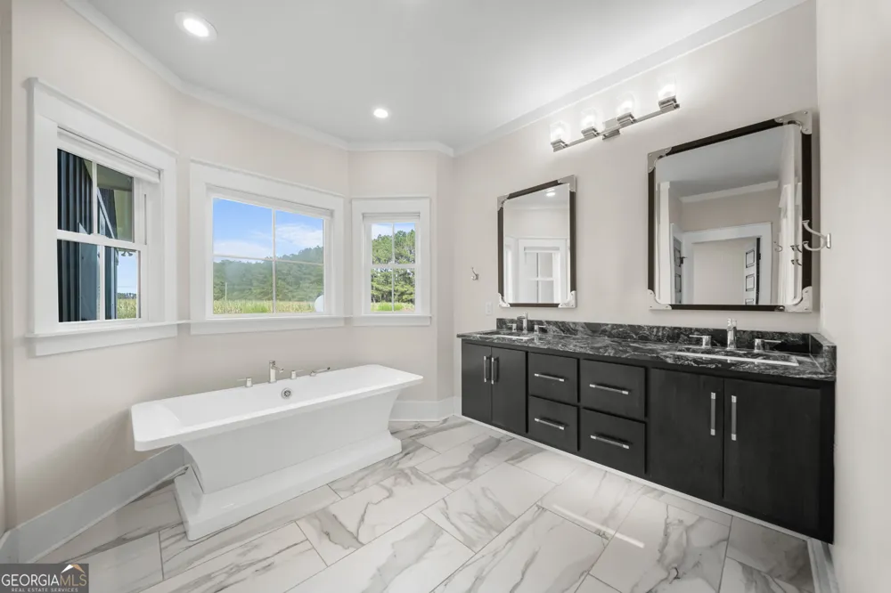 3800 Adabelle RD Register, GA 30452