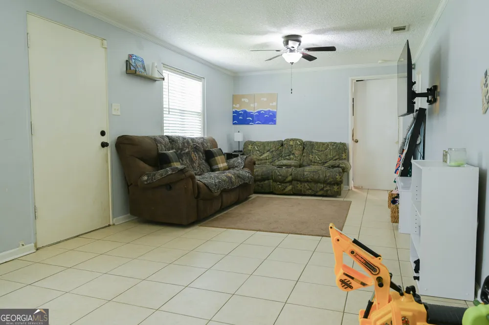610 Poplar ST Waycross, GA 31501