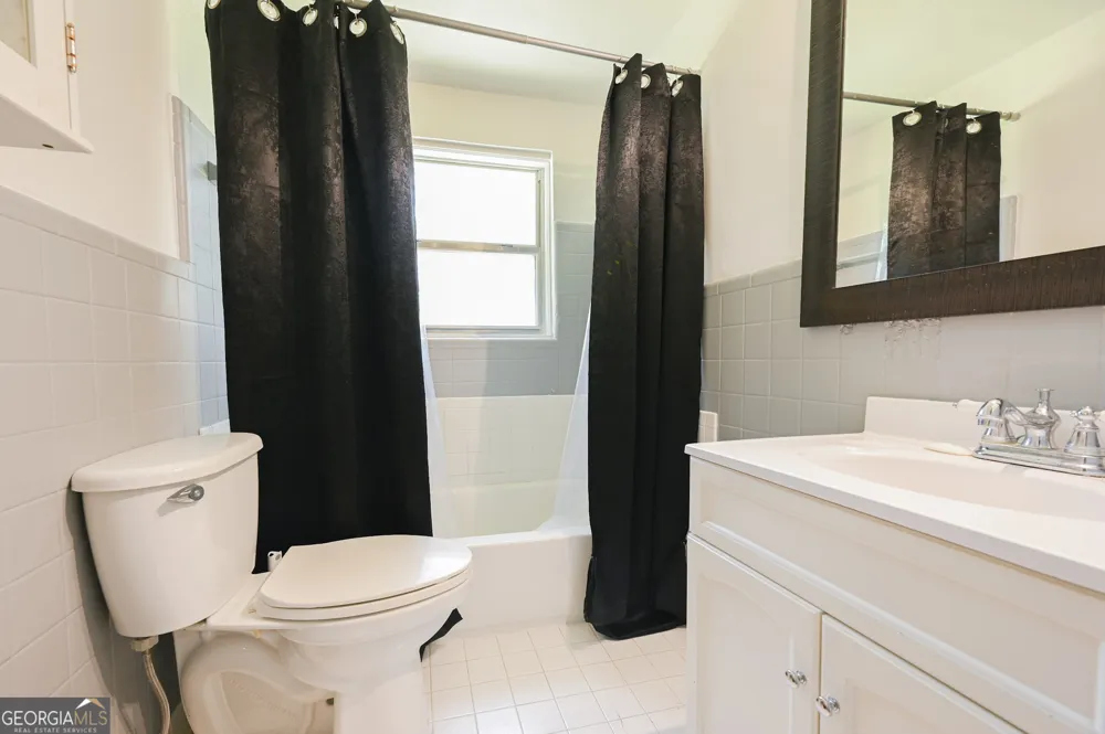 610 Poplar ST Waycross, GA 31501