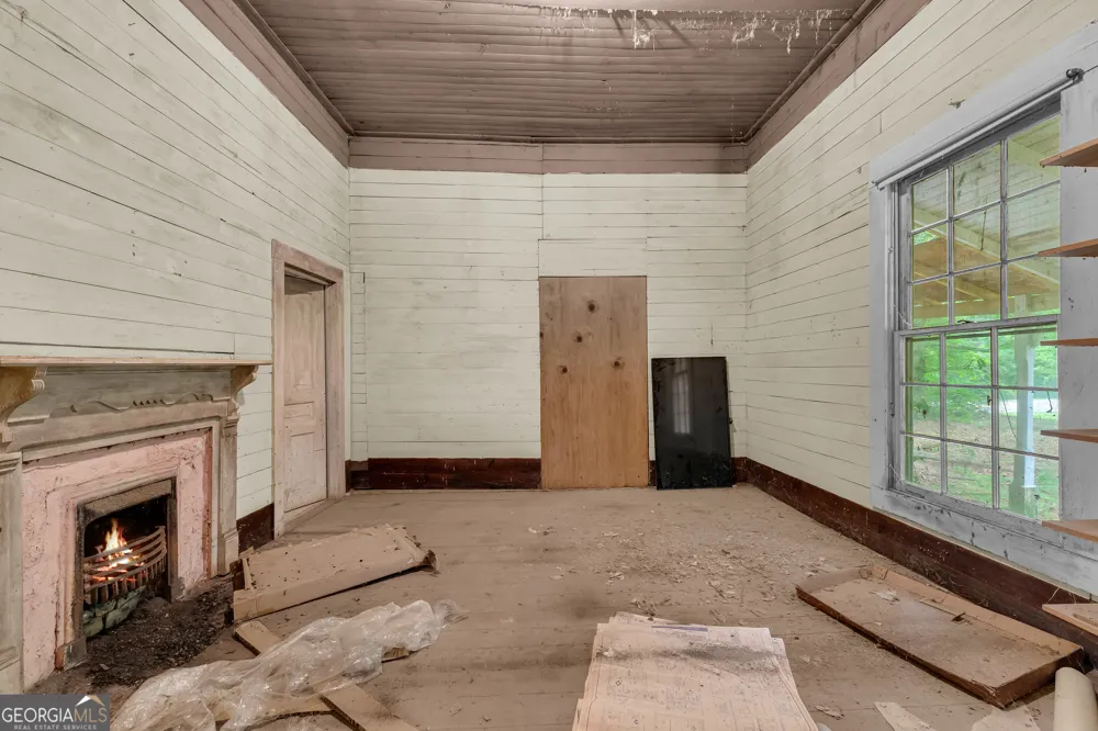 1104 Lexington HWY Elberton, GA 30635