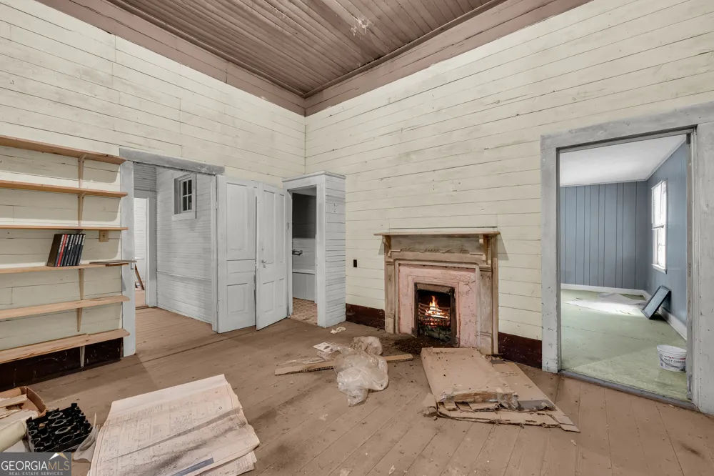 1104 Lexington HWY Elberton, GA 30635