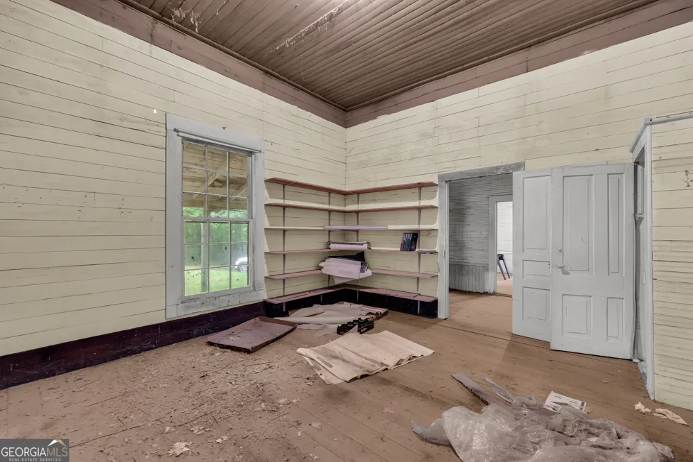 1104 Lexington HWY Elberton, GA 30635