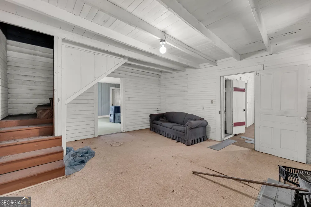 1104 Lexington HWY Elberton, GA 30635