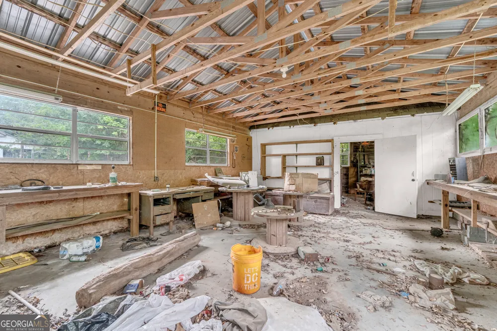 1104 Lexington HWY Elberton, GA 30635