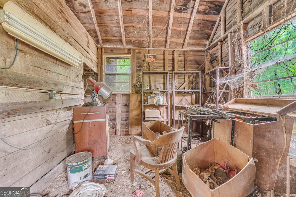 1104 Lexington HWY Elberton, GA 30635