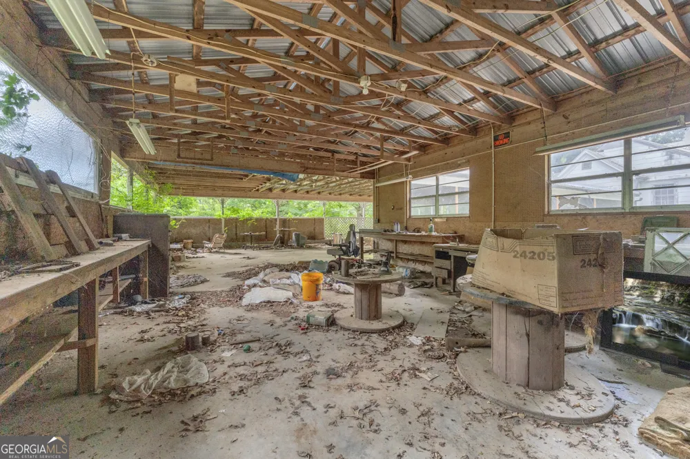 1104 Lexington HWY Elberton, GA 30635