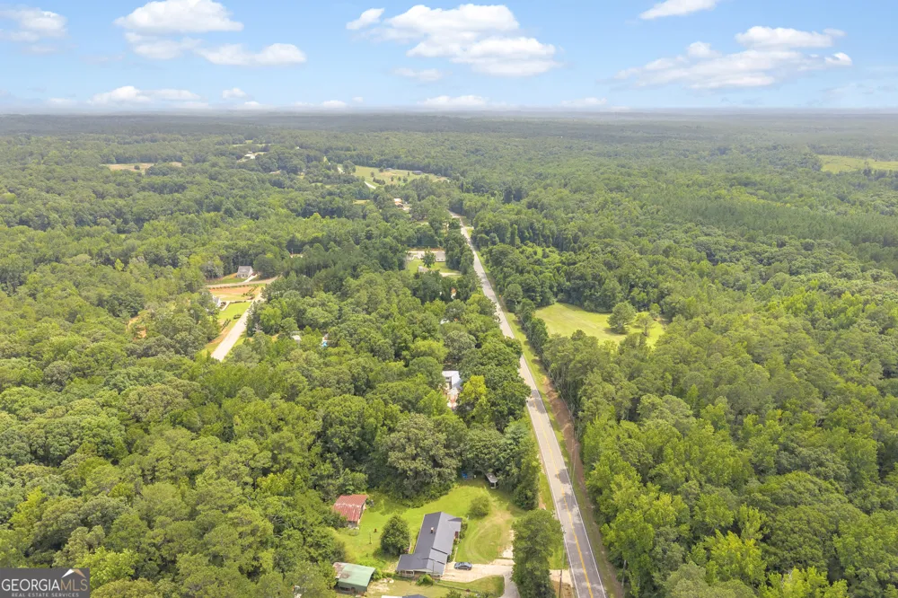 1104 Lexington HWY Elberton, GA 30635