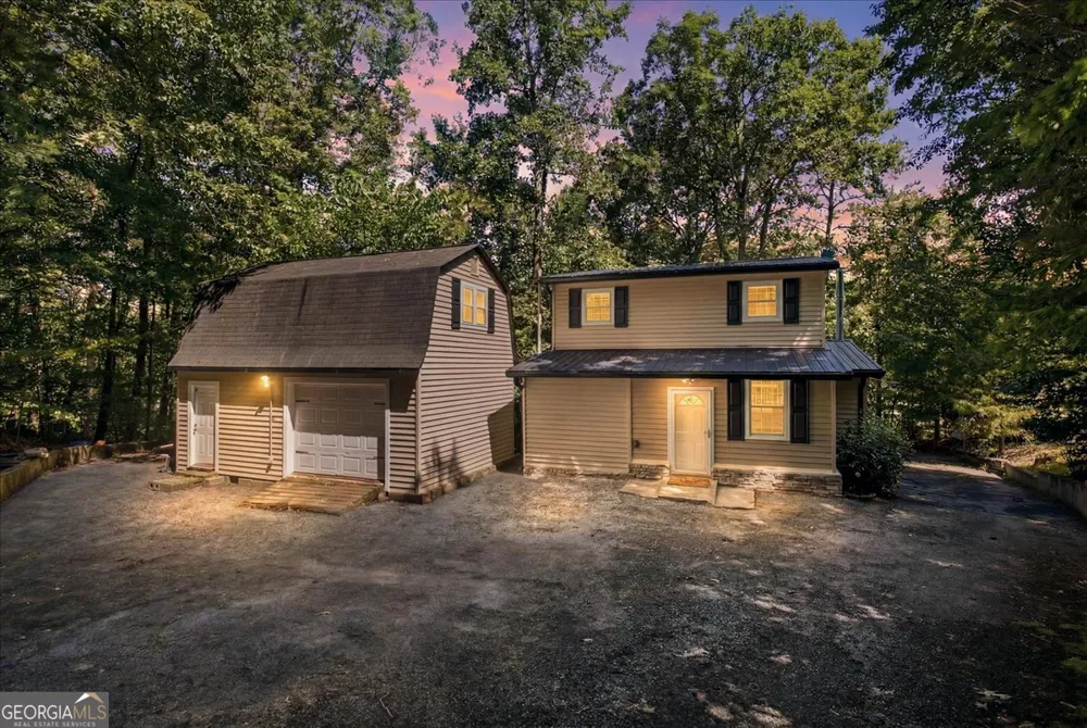 21 River RD Woodland, GA 31836