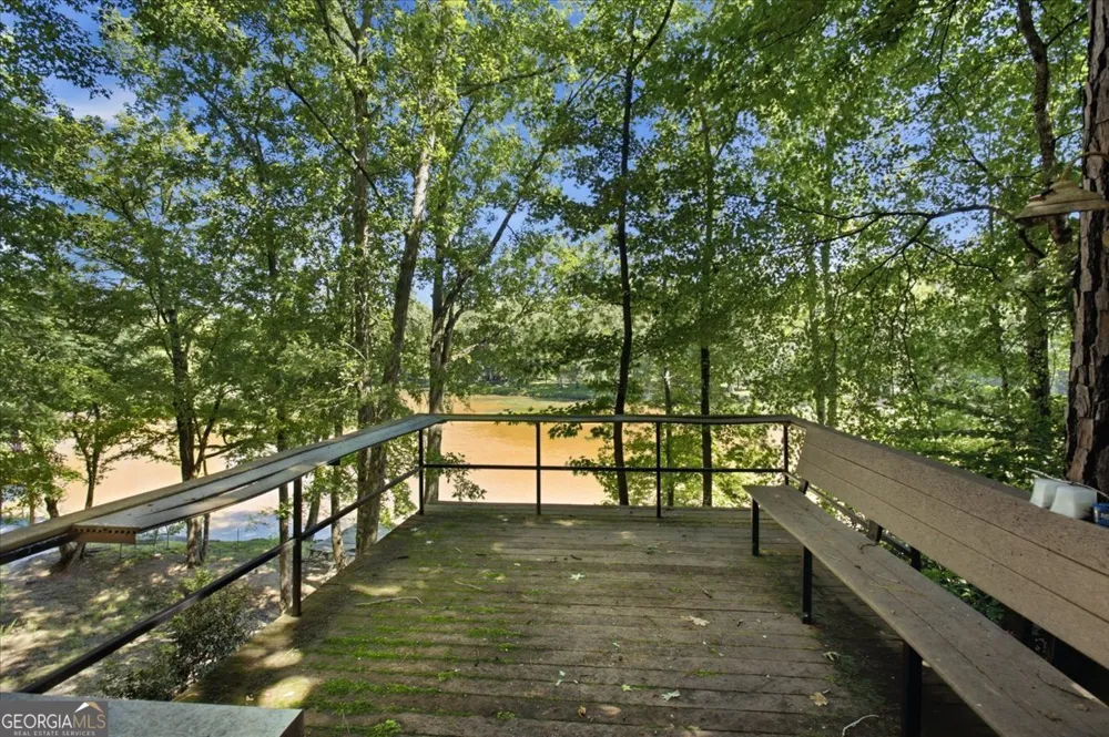 21 River RD Woodland, GA 31836