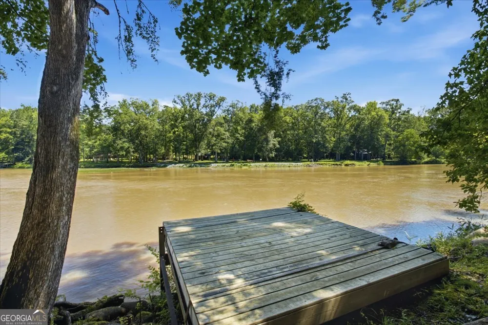 21 River RD Woodland, GA 31836