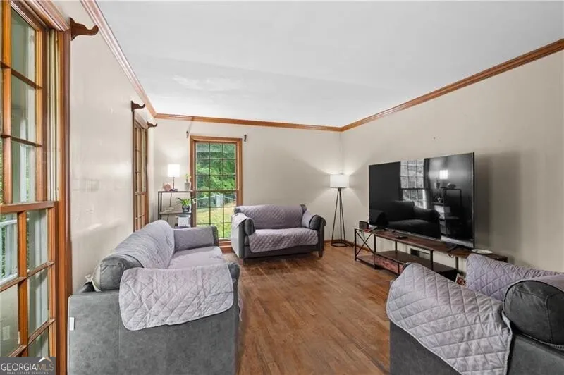 61 Sherwood LN SE Marietta, GA 30067