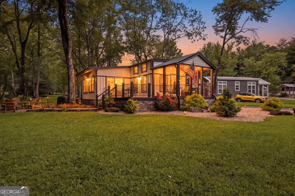 4960 Laurel Lodge RD Clarkesville, GA 30523