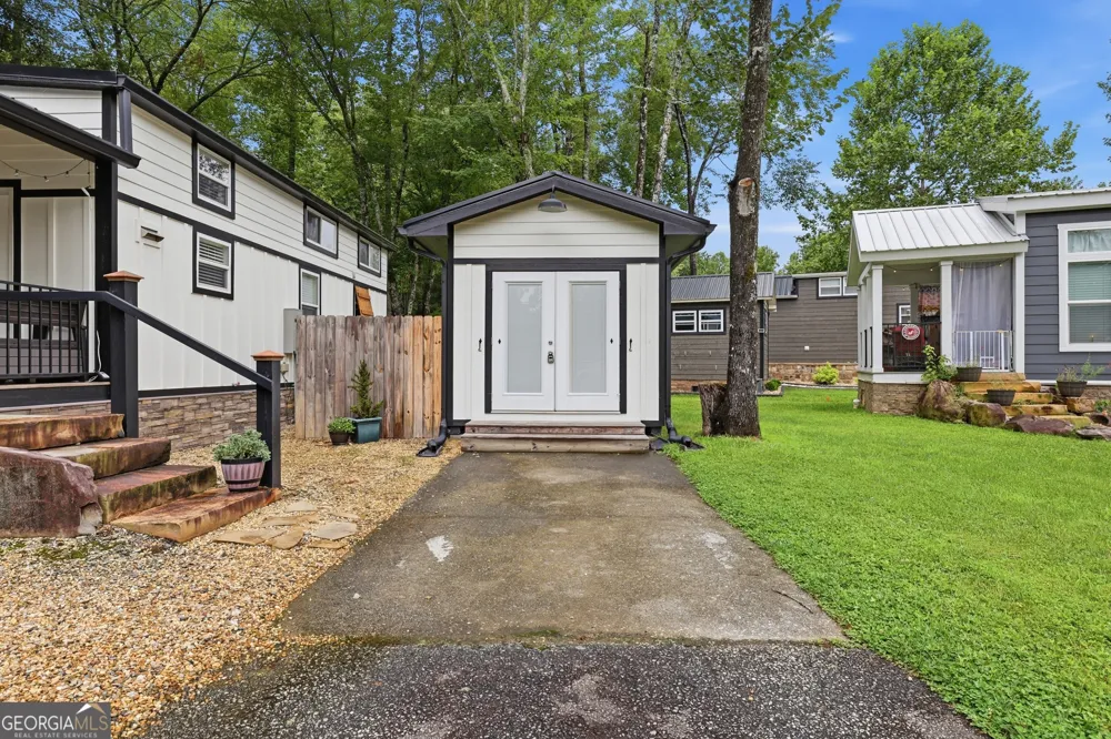 4960 Laurel Lodge RD Clarkesville, GA 30523