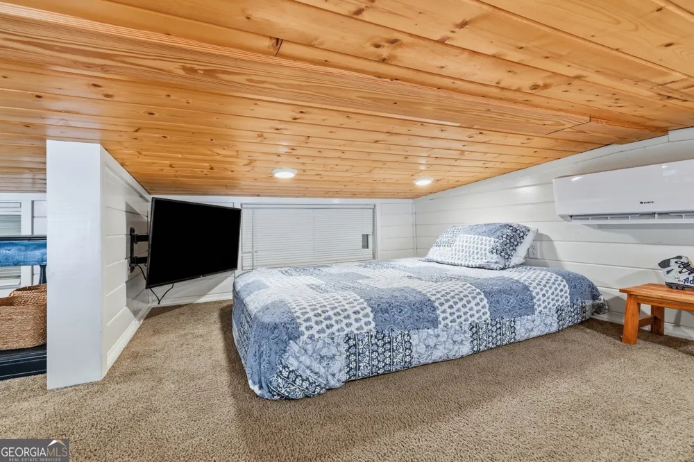 4960 Laurel Lodge RD Clarkesville, GA 30523