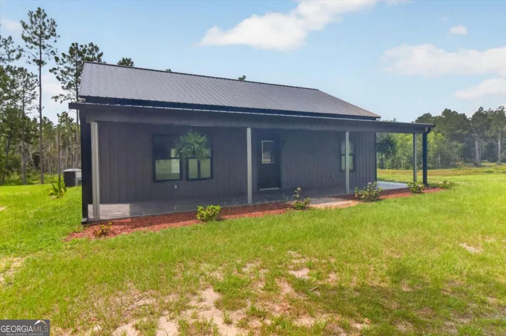 660 Old Manassas Foy RD Register, GA 30452