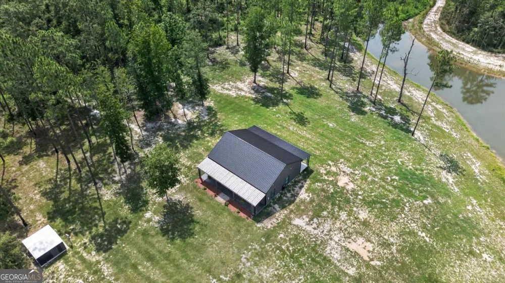 660 Old Manassas Foy RD Register, GA 30452