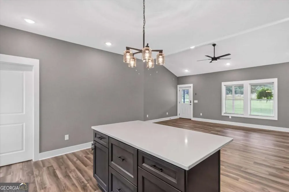 660 Old Manassas Foy RD Register, GA 30452