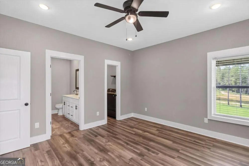 660 Old Manassas Foy RD Register, GA 30452