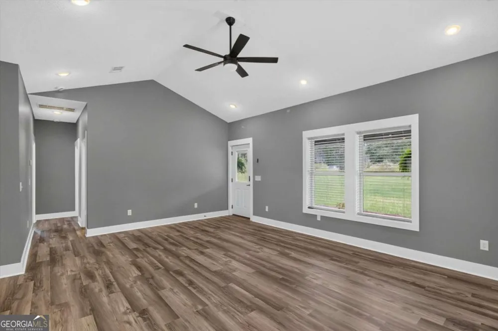 660 Old Manassas Foy RD Register, GA 30452