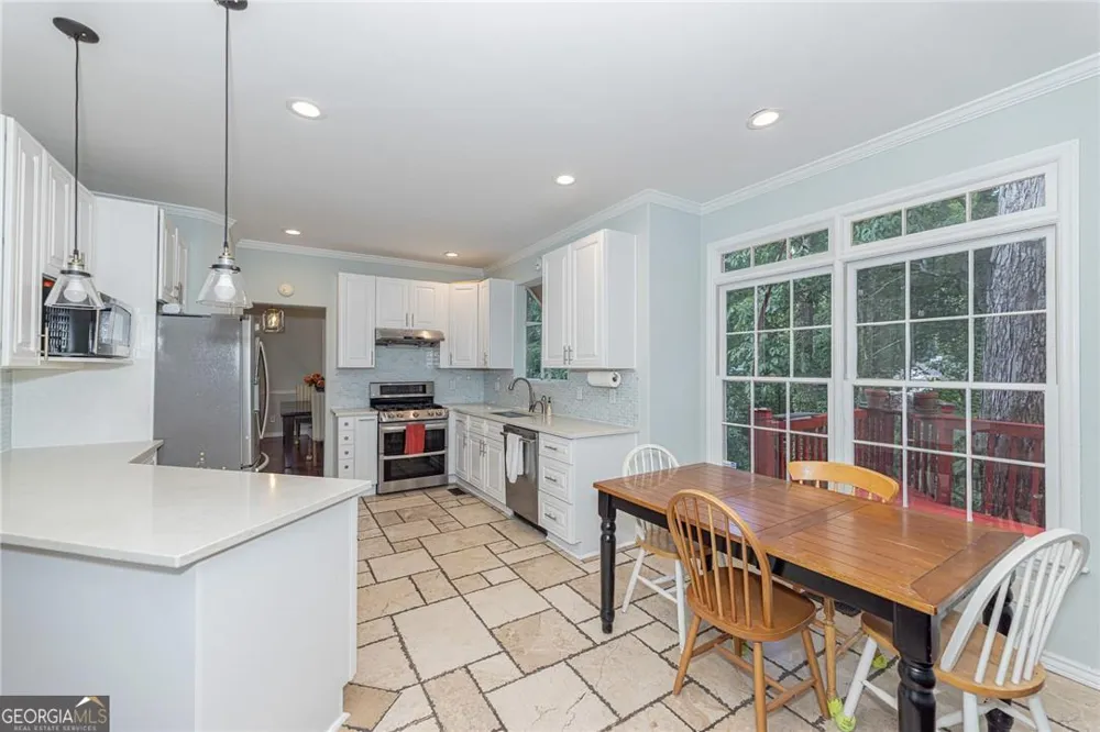 3165 Park Chase Alpharetta, GA 30022