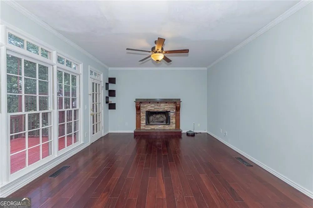 3165 Park Chase Alpharetta, GA 30022