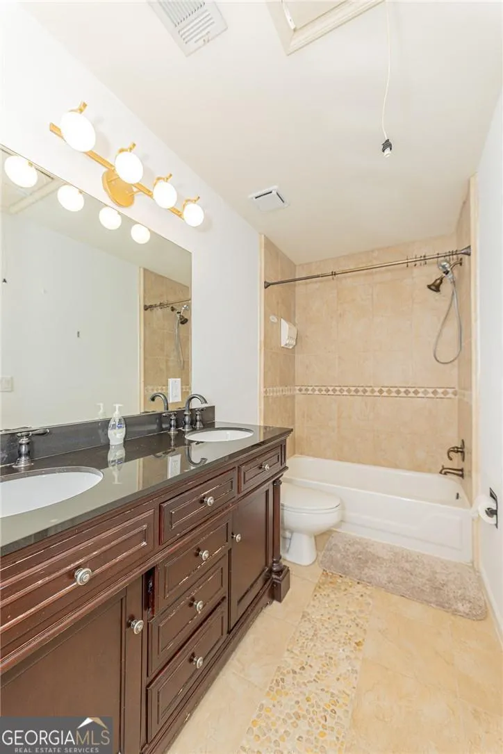 3165 Park Chase Alpharetta, GA 30022