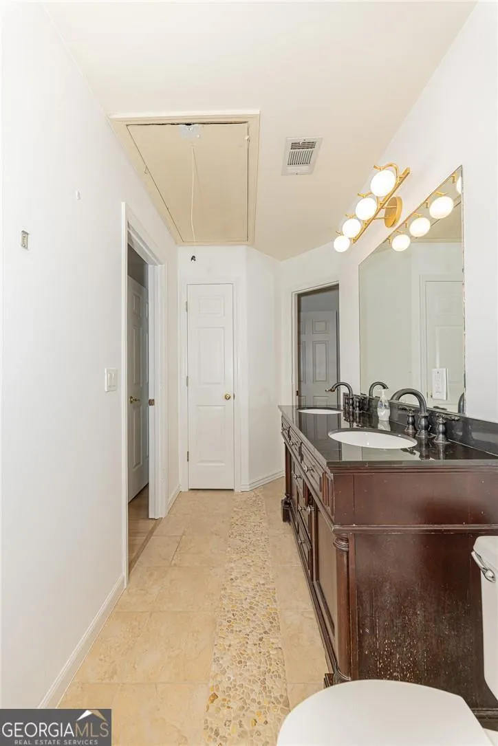 3165 Park Chase Alpharetta, GA 30022
