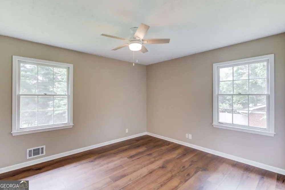 4461 S Roberts DR Sugar Hill, GA 30518