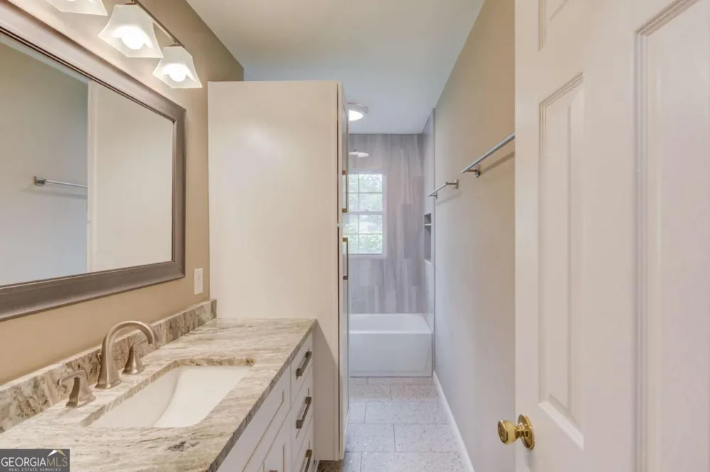 4461 S Roberts DR Sugar Hill, GA 30518