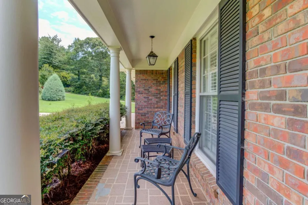 4461 S Roberts DR Sugar Hill, GA 30518