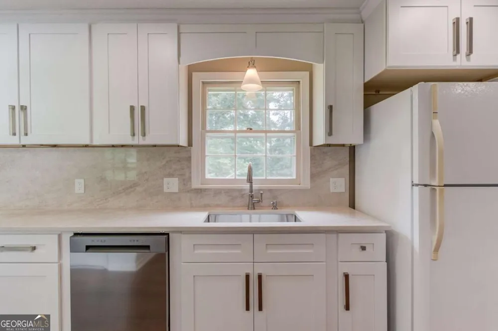 4461 S Roberts DR Sugar Hill, GA 30518