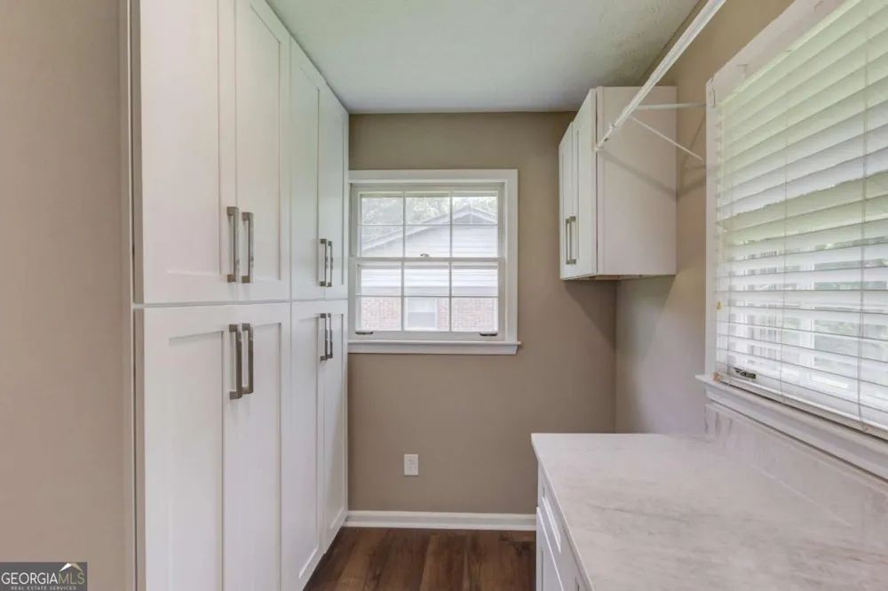 4461 S Roberts DR Sugar Hill, GA 30518