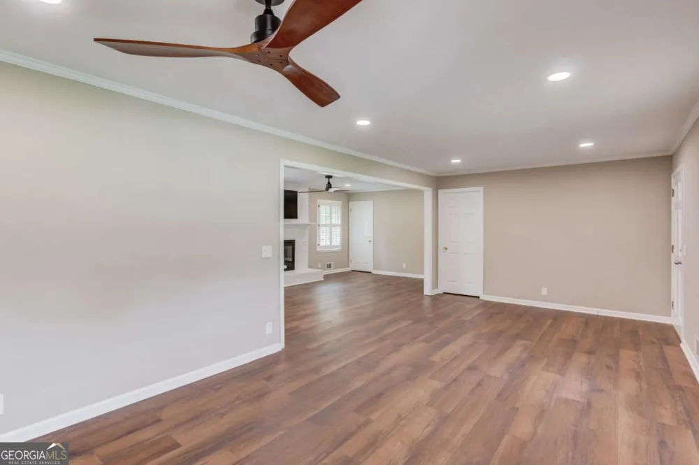 4461 S Roberts DR Sugar Hill, GA 30518