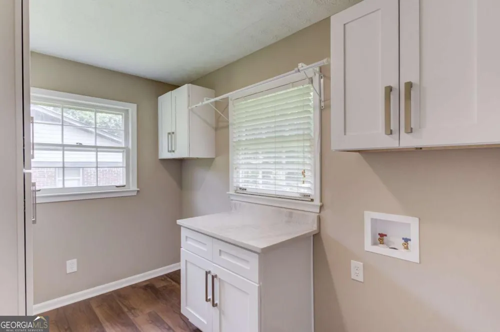 4461 S Roberts DR Sugar Hill, GA 30518